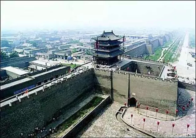 辽宁省兴城市的古城墙,是明代的宁远卫城,在清代改为宁远州城,始建于